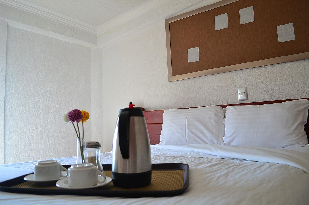 Hotel Campestre Inn León Zewnętrze zdjęcie
